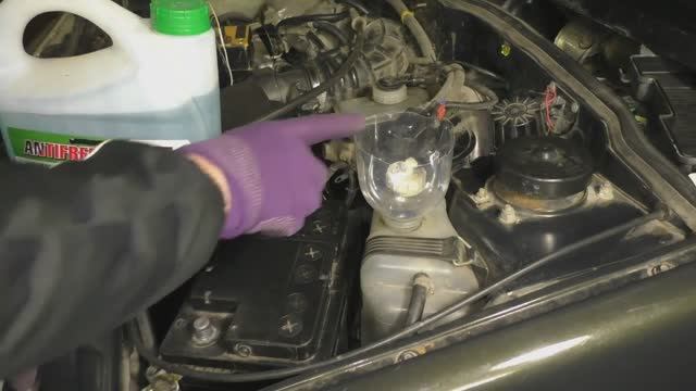 Залил антифриз и двигатель стал перегреваться. Почему движок закипает? Как избежать такой ситуации. смотреть онлайн