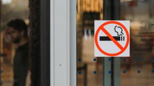 Новые штрафы для курильщиков: где нельзя дымить с июня 2025