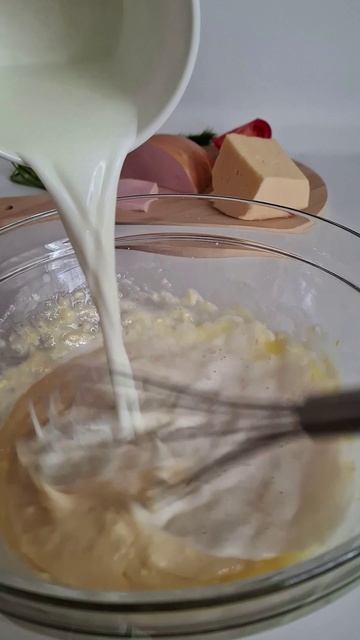 Быстрый, сытный завтрак. Блины с припёком. смотреть онлайн