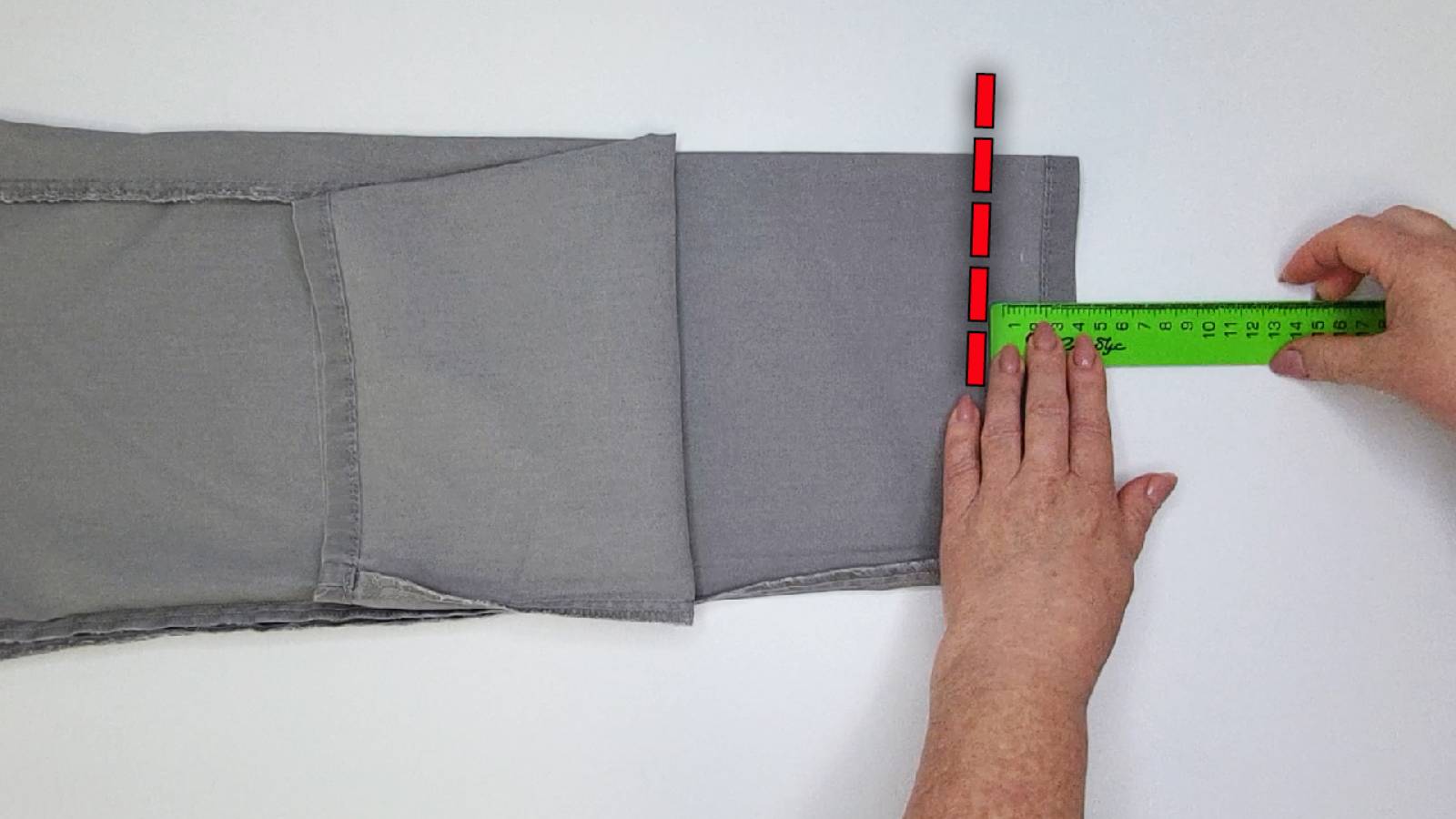 Самый быстрый способ укоротить брюки не обрезая за 3 минуты смотреть онлайн