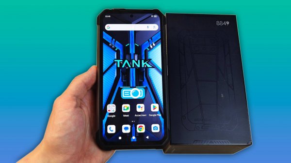 UNIHERTZ TANK 4 PRO - ТЕЛЕФОН С ПРОЕКТОРОМ И ФОНАРЁМ!