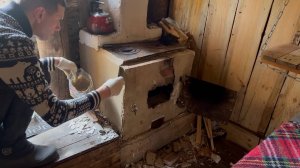 Землянка в лесу - были гости. Штормовой ветер ломает деревья. Ремонт печи