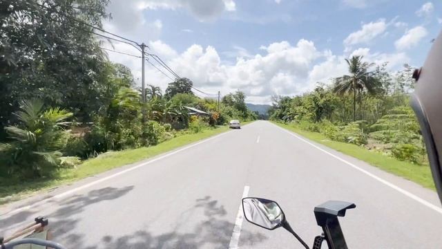 🚐 Из Малайзии в Таиланд: Граница, еда, налоги и юмор на грани смотреть онлайн