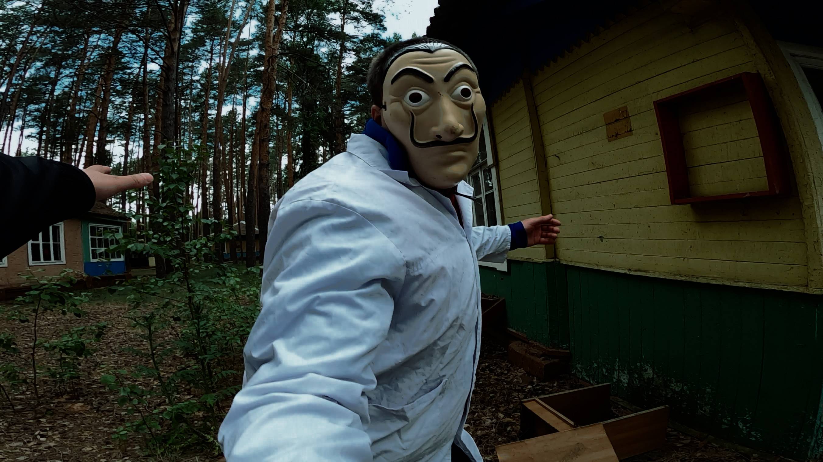 ПОБЕГ ОТ ЗЛОГО МАНЬЯКА В ЗАБРОШЕННОМ ДЕТСКОМ ЛАГЕРЕ от первого лица смотреть онлайн