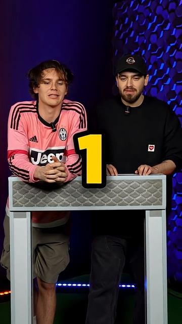 Назови ИГРОКА ДВУХ КЛУБОВ #мячlab #футбол #игрок #игра смотреть онлайн