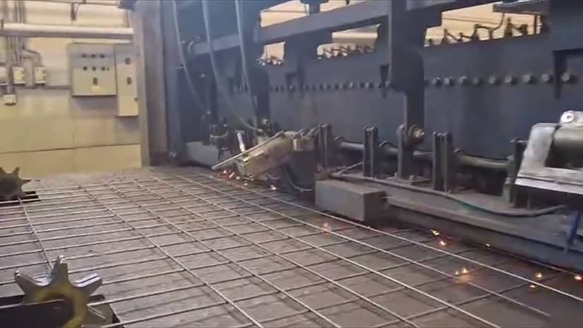 Лобненский металлопрокатный завод: производство дорожной и кладочной сетки смотреть онлайн