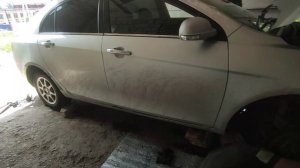 Сайлентблоки эмгранд ес7. Ремонт ходовой Джелли эмгранд ес7.