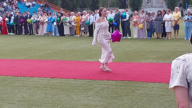 28.06.25 выпускной бал Минакова Елизавета смотреть онлайн