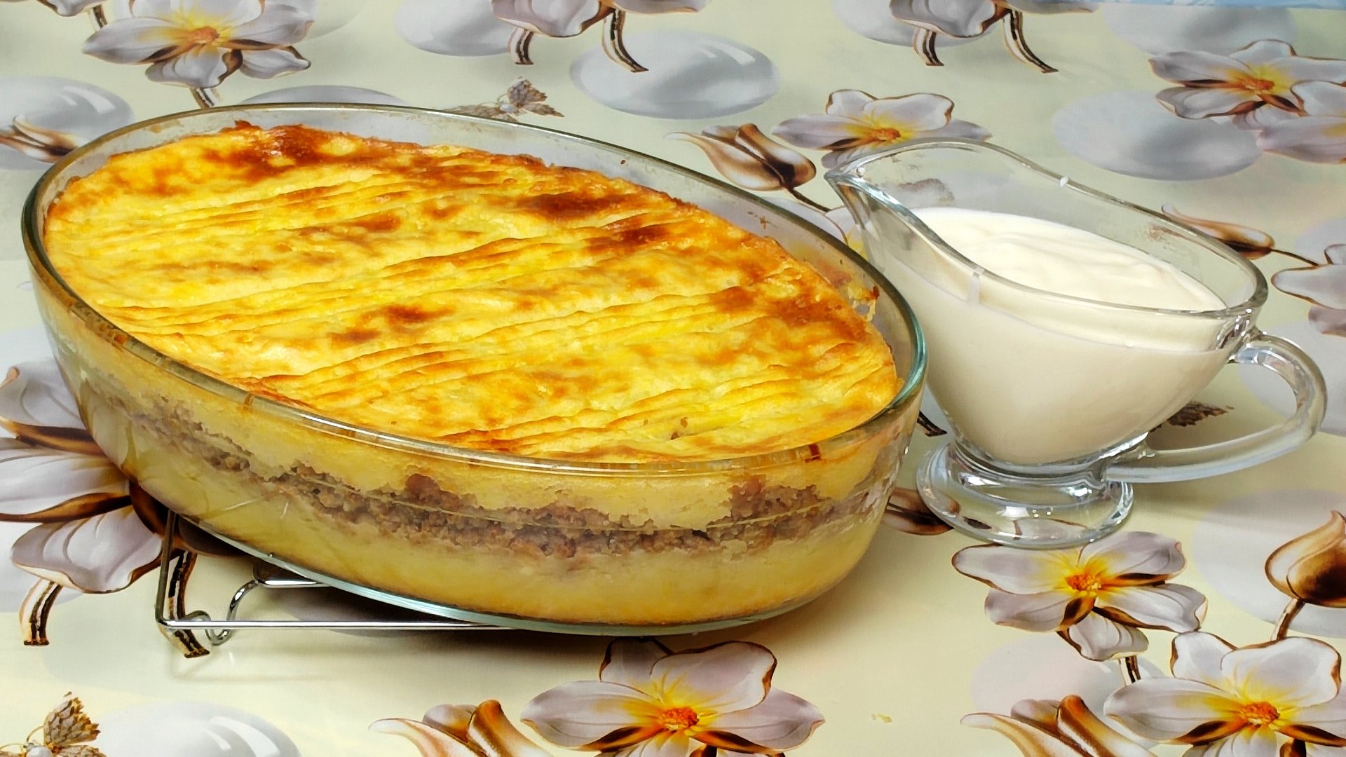 Картофельная запеканка с фаршем ВКУСНОТА из фарша и картофеля + соус Бешамель!Это ВКУСНО!! смотреть онлайн