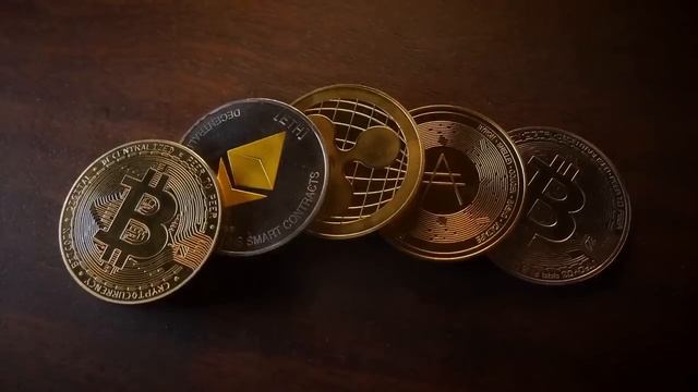 Why crypto won’t replace banks — but you’ll use both смотреть онлайн