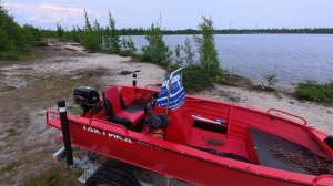 Лодка Тактика 390 готова к воде