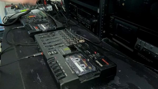 dnb mix with cassette tapes ∿ y2k ∿ lofi