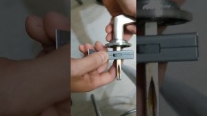 Заедает ручка межкомнатных дверей. Устраняем! (1)