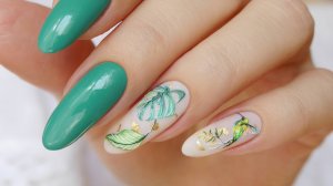 Летний маникюр обычным лаком, объемный слайдер-дизайн