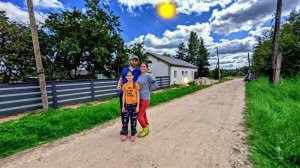 Самый необычный забор во всей деревне.