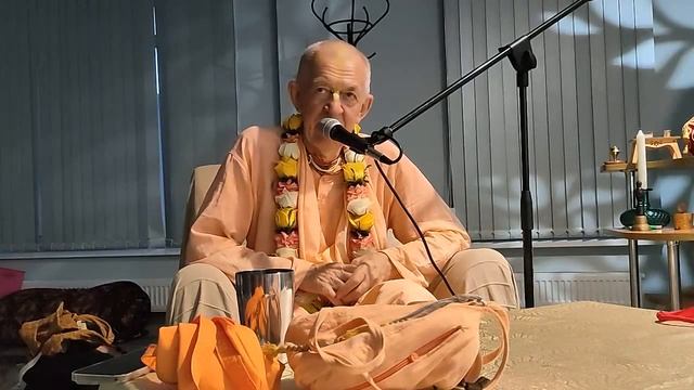 29.09.2023 -  Бхаджан Яшоматинандана и вечерняя лекция Слава Бхадра пурнимы - Южно-Сахалинск