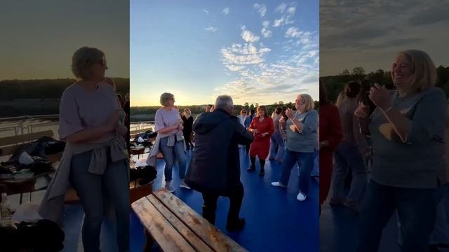 Прогулка на теплоходе 2024 год. смотреть онлайн