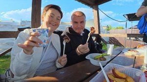 Мукбанг ДРУЖНО и ВЕСЕЛО отмечаем ДР Димана) Лопаем ШАШЛЫКИ, болтаем и ГУЛЬБАНИМ большой КОМПАНИЕЙ!