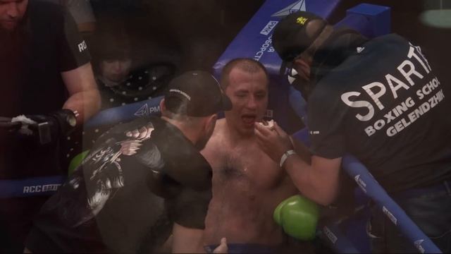 Жесткий размен без победителя: Сергей Панян против Анара Сулейманова: RCC Boxing смотреть онлайн