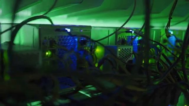 Governments Hate Bitcoin - Here’s Why They’ll Fail! смотреть онлайн