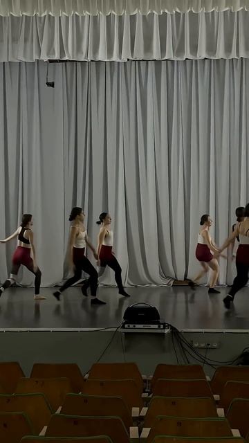 Финальные прогоны перед отчетным концертом смотреть онлайн