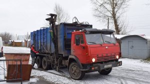 Мусоровоз КО-415А на шасси КамАЗ-53213 (Х 090 НЕ 22). / Kamaz garbage truck.