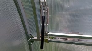 Газовый терморегулятор проветривания для боковой форточки в теплице