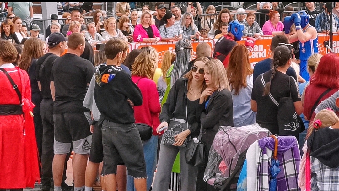 МАРИУПОЛЬ ДЕНЬ МОЛОДЁЖИ Как провели его Жители 🕊️🌇Жизнь города Сегодня смотреть онлайн