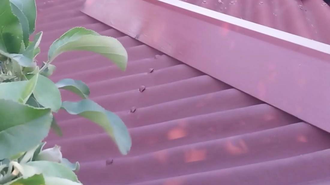 Покраска старого ондулина. Авторское видео