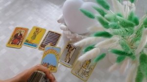 Какие думы о тебе не дают ему покоя❓ |расклад на мысли | мысли мужчины