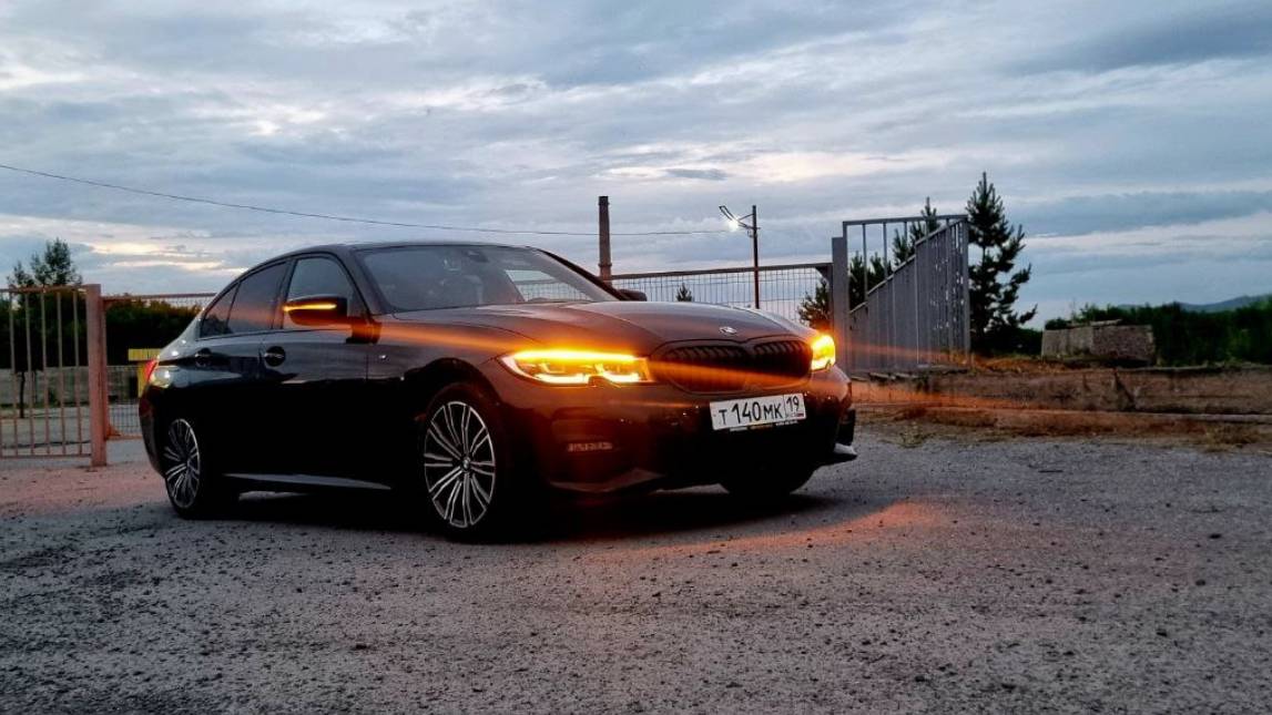 BMW G20D в движении
Свет фар и лучи заката смотреть онлайн