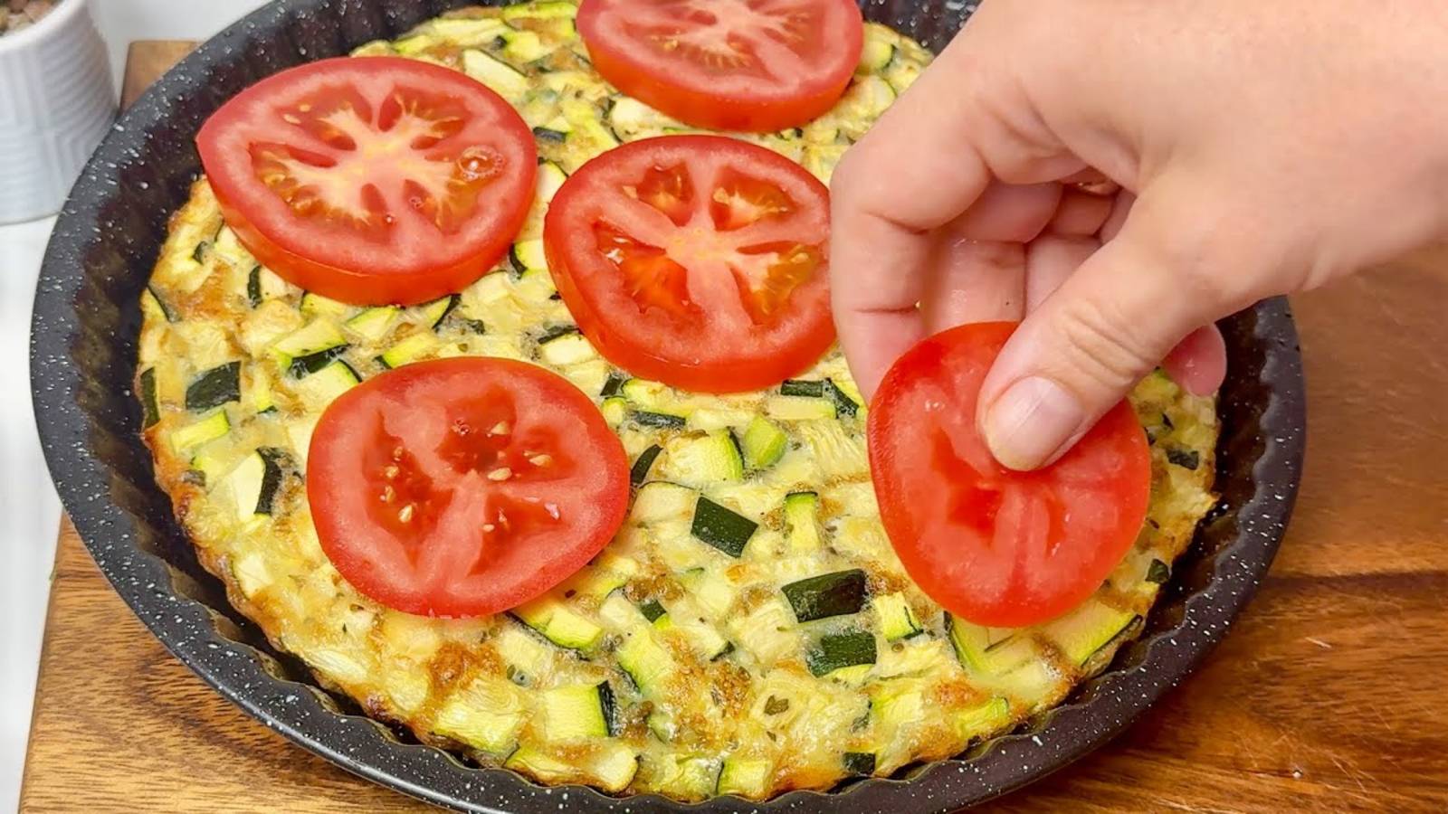 Быстрая Запеканка из Кабачков, которая ТАЕТ во рту! Вкуснее, чем Пицца! Просто За 5 минут работы! смотреть онлайн