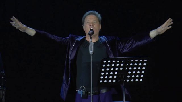 Сергей Любавин — Падал снег (Live. КЗ Колизей. Санкт-Петербург) смотреть онлайн