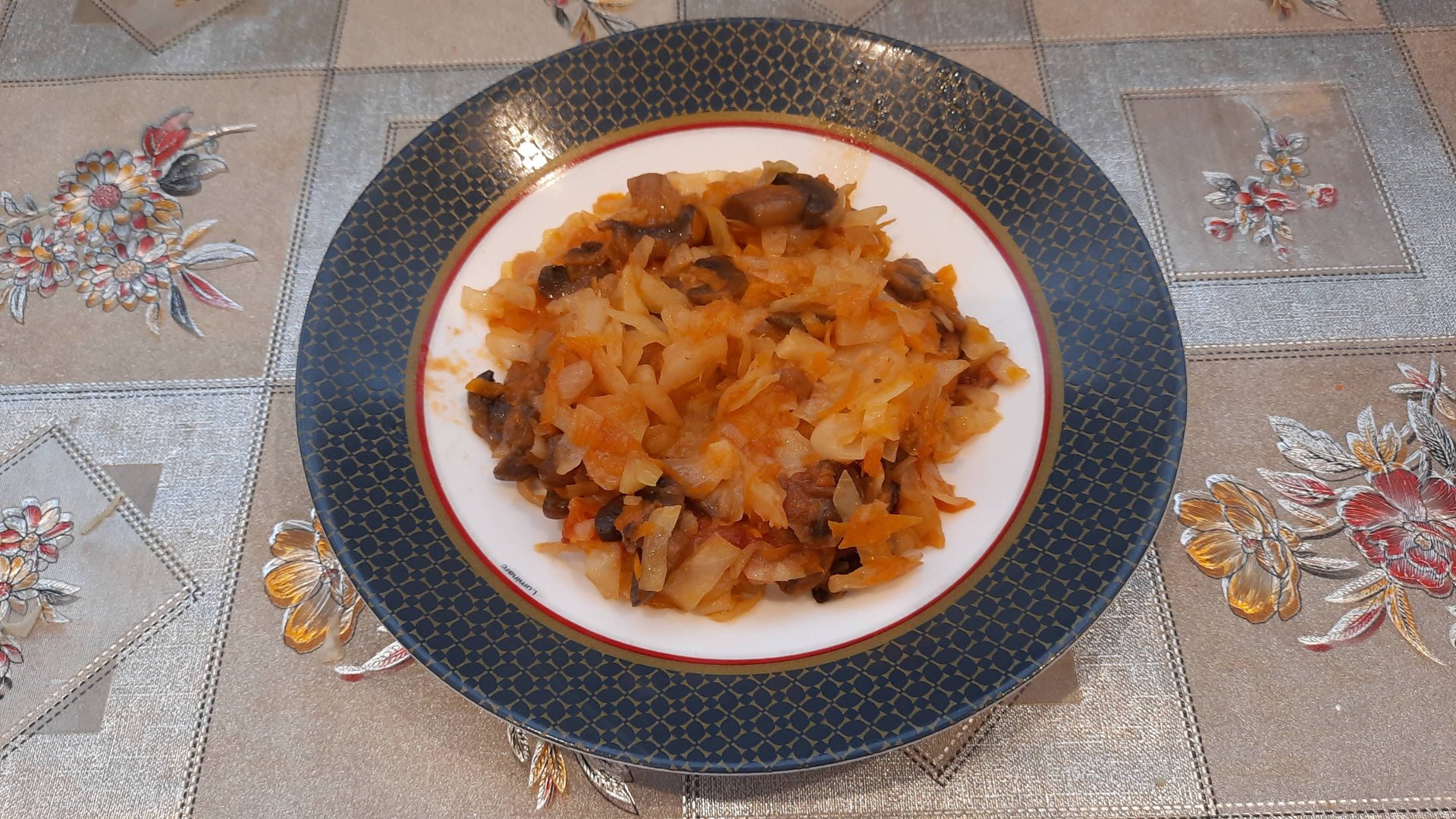 Тушеная капуста с грибами смотреть онлайн