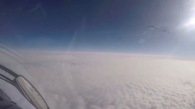 Грация и изящество полёта Су-35, под песню - 