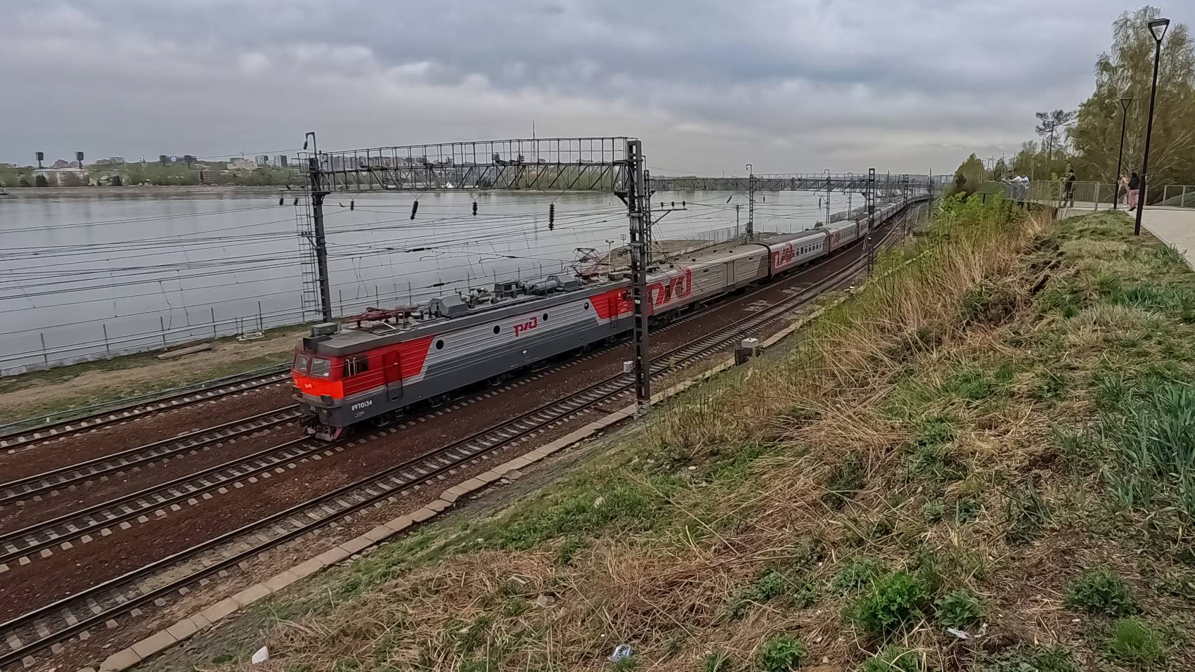 ЭП1-013 смотреть онлайн