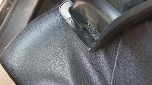 Обшивка крышки багажника Форд Мондео 5 снятие внутренней ручки.