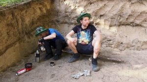 Строим большой дом под землей. Заболел ветрянкой. Яма готова