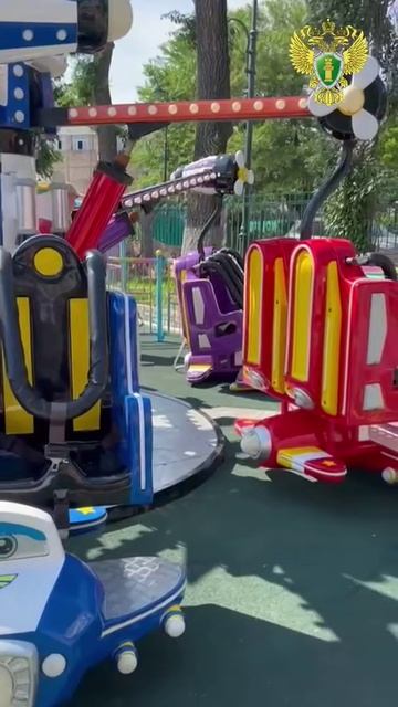 Владивосток в шоке: почему рухнул детский аттракцион? смотреть онлайн