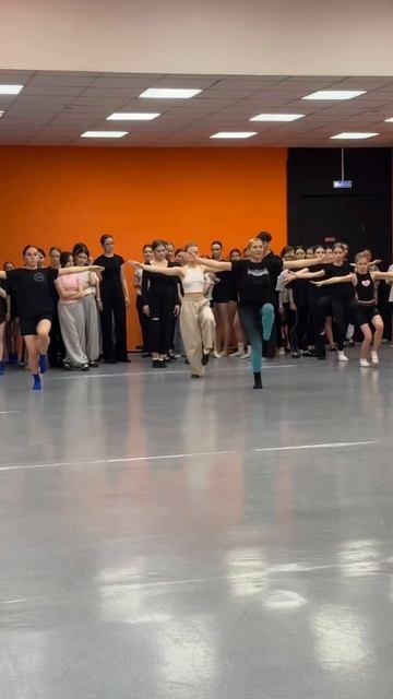 Мастер класс по прыжкам и вращениям смотреть онлайн