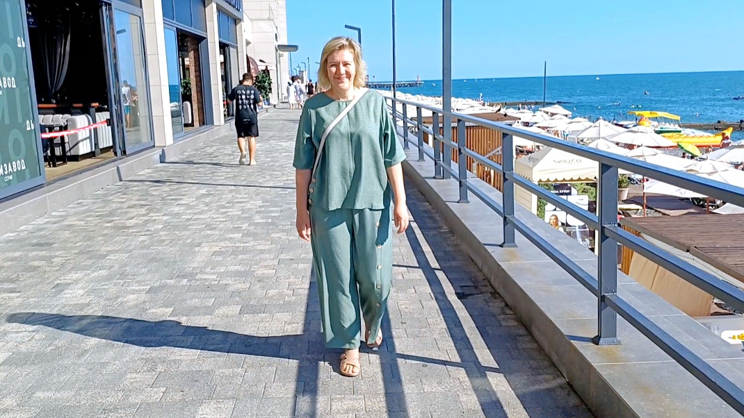 Адлер 27.06.2025г/Добрались/ Погода и вода🔥/Пообедали в столовой Гранат смотреть онлайн