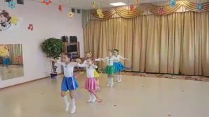 Танец "мир, который нужен мне"