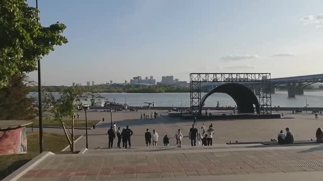 Новосибирск. Часть 2. Колесо обозрения. Попали под град