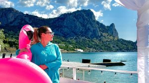 Крым. ПЛЯЖИ ОПУСТЕЛИ. Вода в море ледяная и чистейшая. ПОДВЕСНОЙ МОСТ на Диву. Симеиз Кацивели 2025