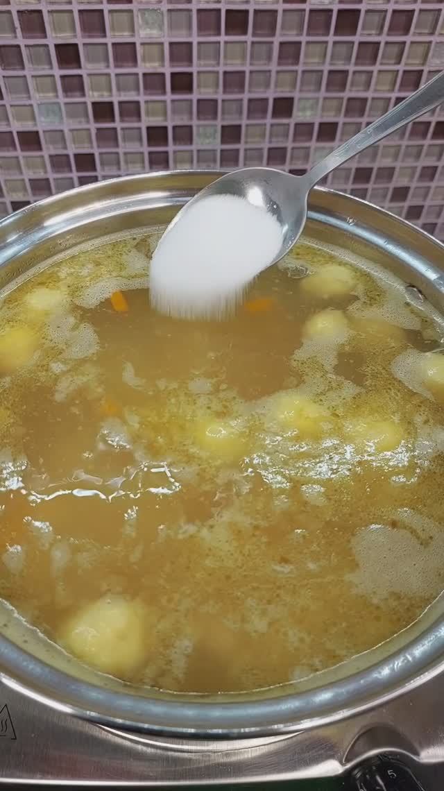 Что делать, если пересолила суп