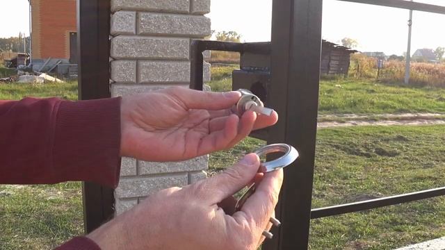 Установка электромеханического замка калитка открывается внутрь смотреть онлайн