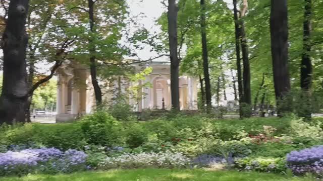 Прогулка в Михайловском саду Санкт-Петербурга. Иду в храм Спас на Крови. смотреть онлайн