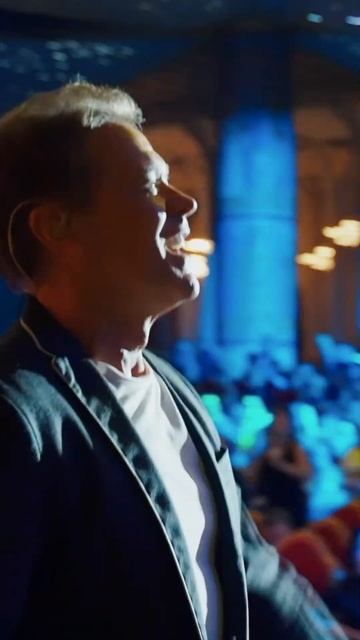 Москва, спасибо ❤️ Было душевно и чётко!!! #сергейлюбавин #музыка #shortsmusic #шансон #концерт смотреть онлайн