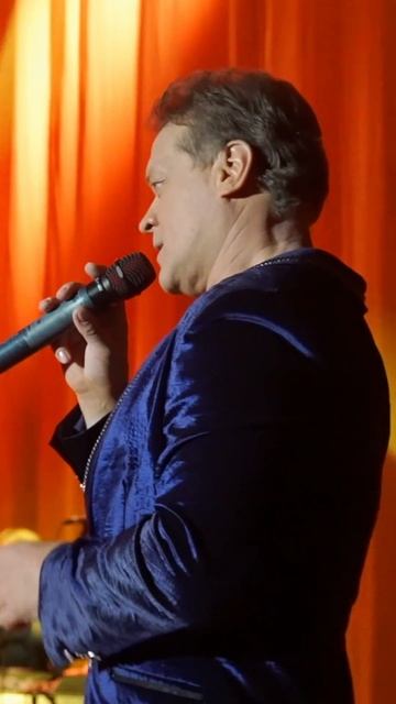 Люди встречайтесь, люди влюбляйтесь, пока не поздно... #shortsmusic #музыка #сергейлюбавин #шансон смотреть онлайн