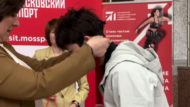 Наградили наших гостей из СИФКиС (Пекин) 🥇🇷🇺🇨🇳